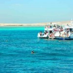 snorkel trip tiran sharm 4 رحلة بحرية باليخت الي جزيرة تيران