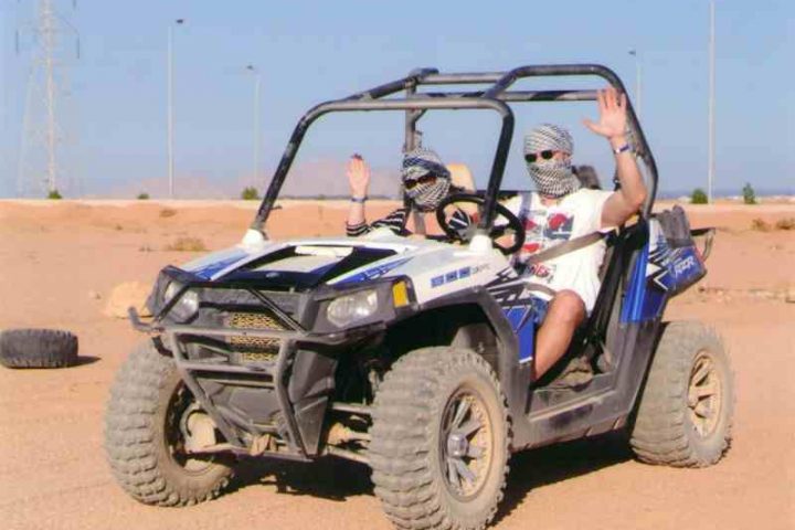 كار باجي في الصحراء