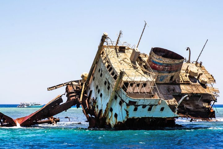shipwreck 2727400 1280 نبق شرم الشيخ